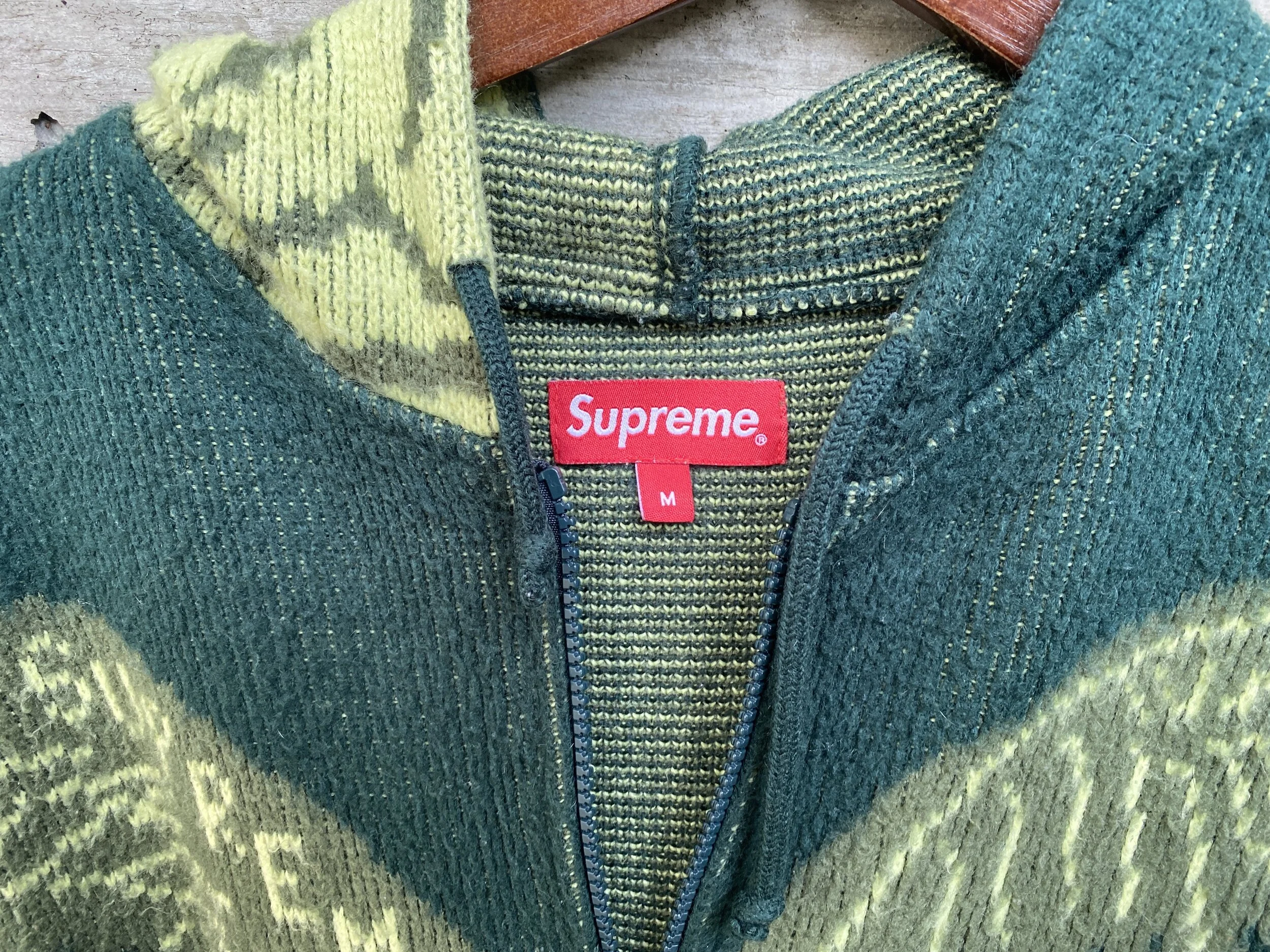 Supreme Hooded Eagle Zip Up Sweater (M) — SEATTLE SELECT
